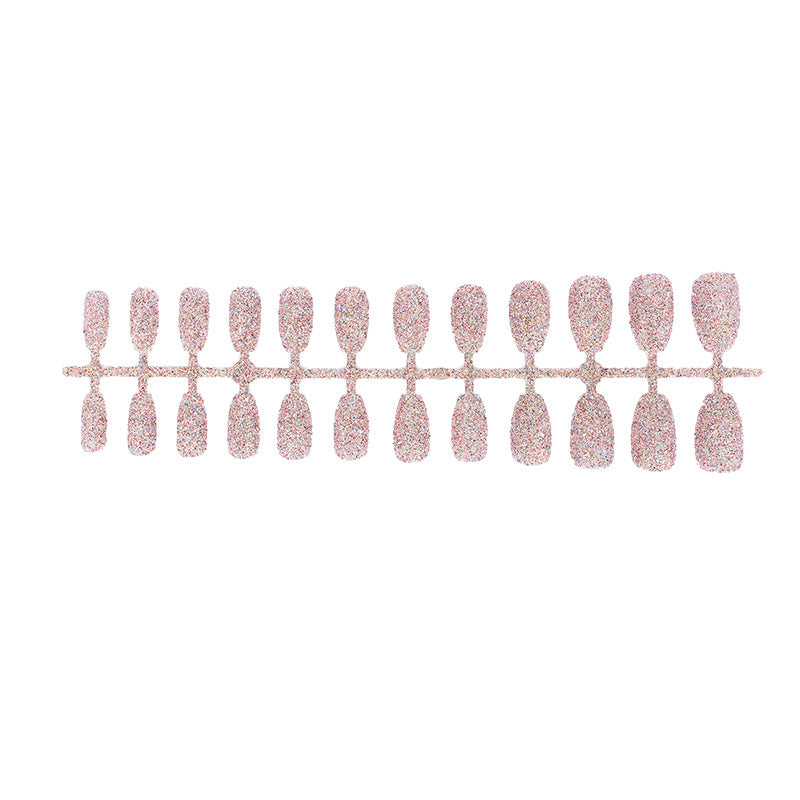 Glamouröse Kunstnägel mit funkelndem Glitzer Brehn