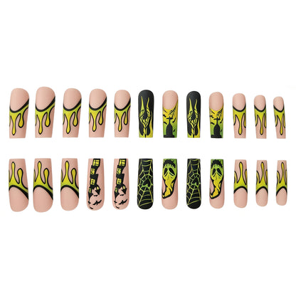 Theatrale Halloween Nagelkunst Brehn