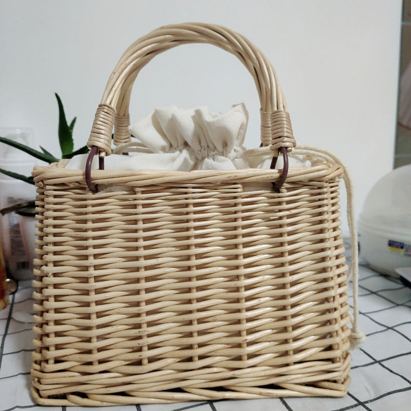 Damen Handtasche mit Perlenkette Brehn