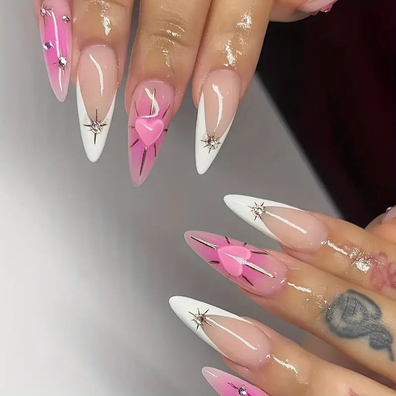 Herz-verzierte Stiletto Press-On Nägel Brehn
