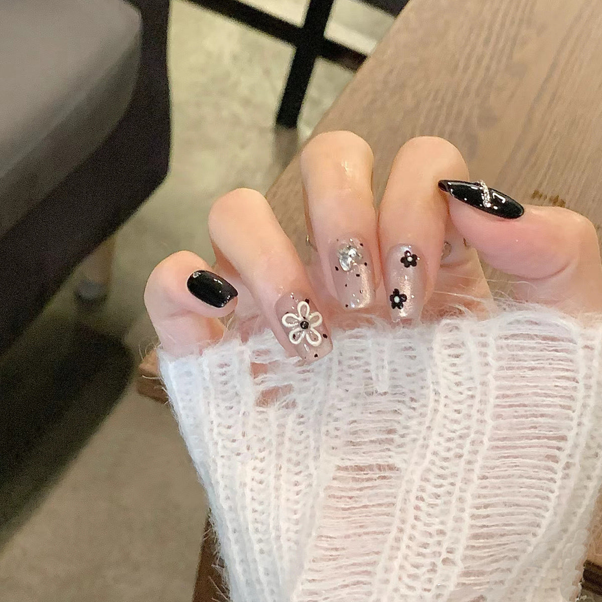 Glänzendes Nagelset Brehn