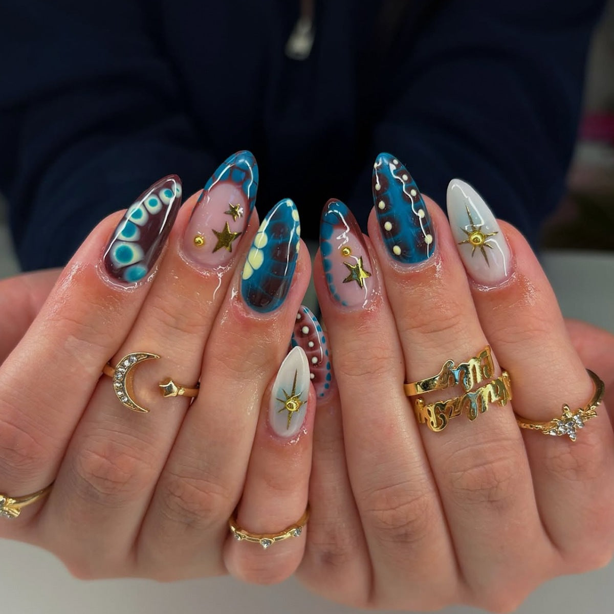 Kreatives Kunstnagelset Brehn