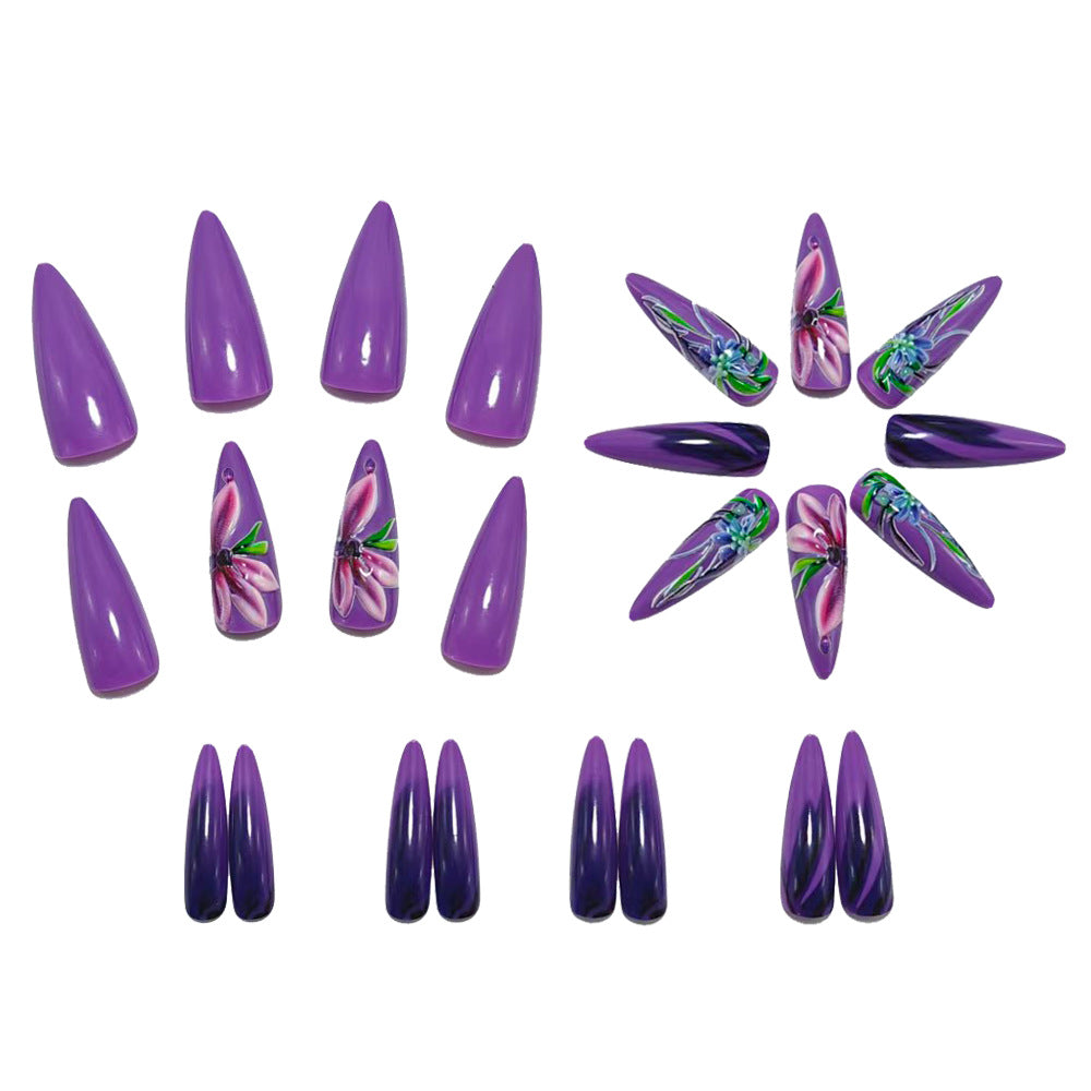 Kunstnägel mit Kunstvollem Floralen Design Brehn