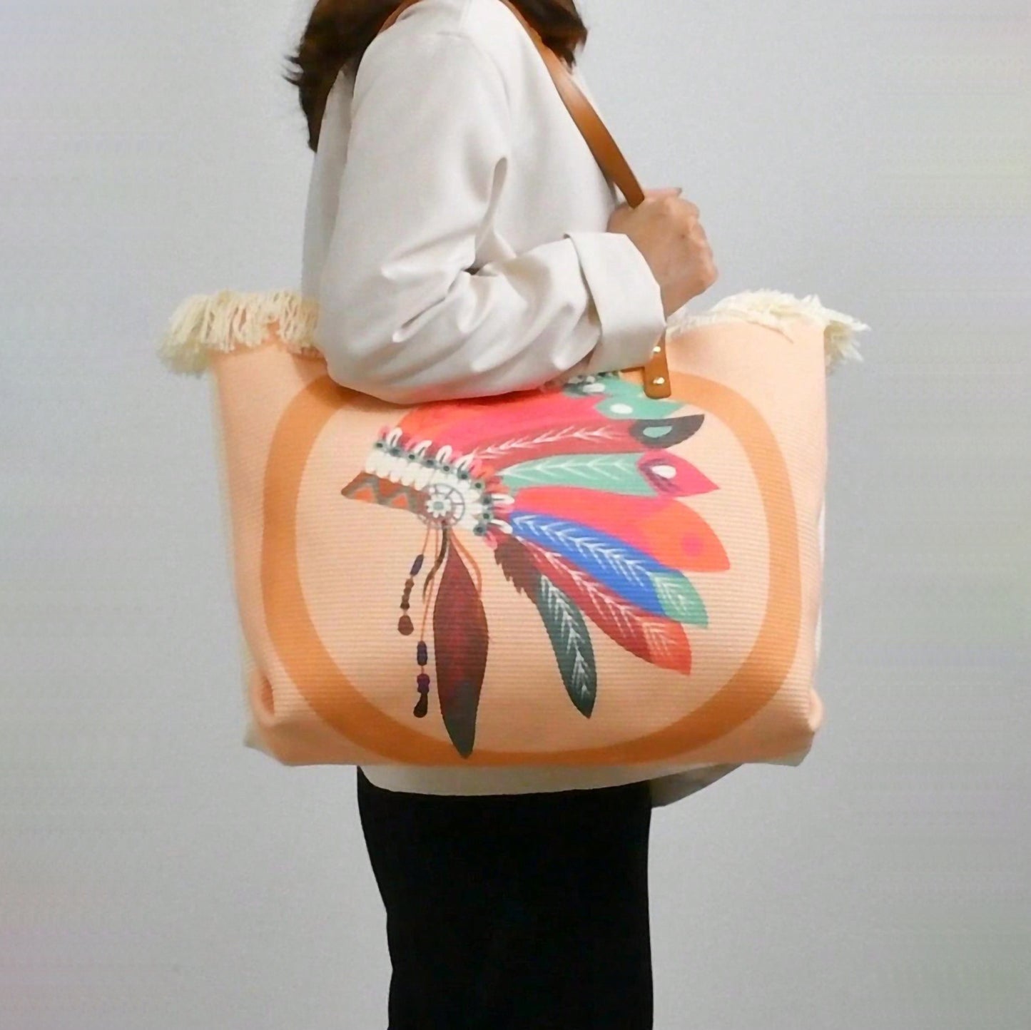 Strandtasche mit Einzigartigem Federdesign Brehn