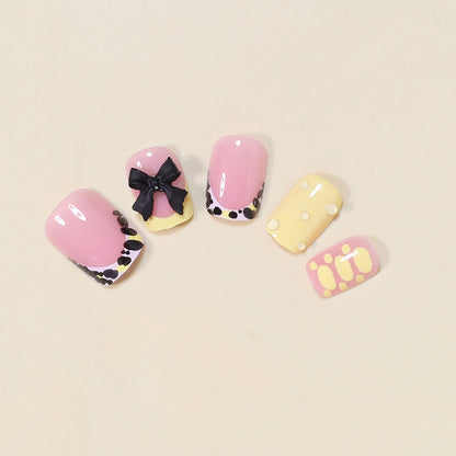 Kreatives Dekoratives Press-On Nagelset Brehn