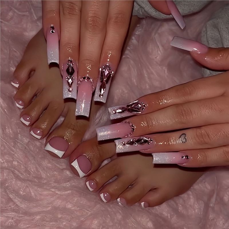 Glamourös mit Strass verzierter Press-On-Nagel-Set Brehn