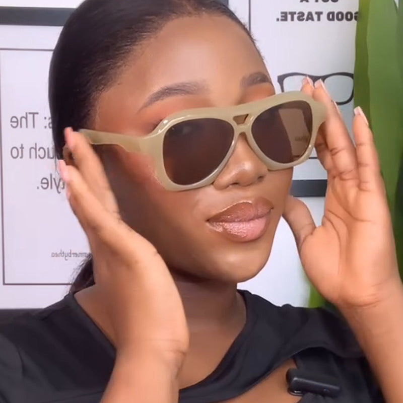 Damen modische Sonnenbrille im innovativen Design mit breitem Rahmen Brehn