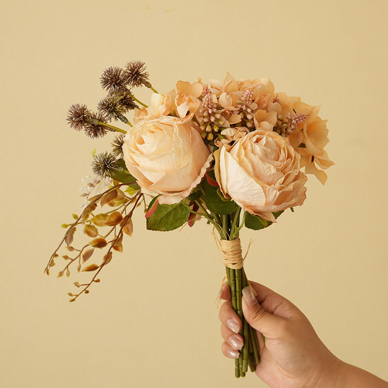 Elegante Kunstblumenstrauß Brehn