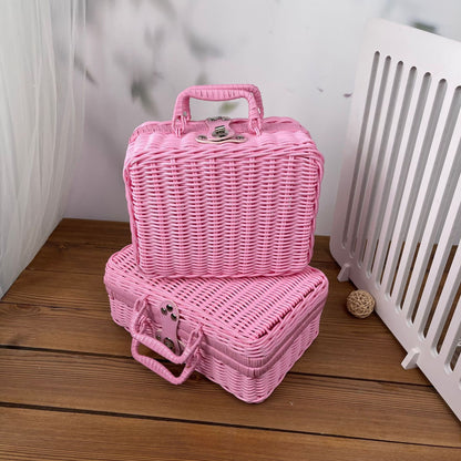 Damen eleganter Handtasche aus geflochtenem Material Brehn
