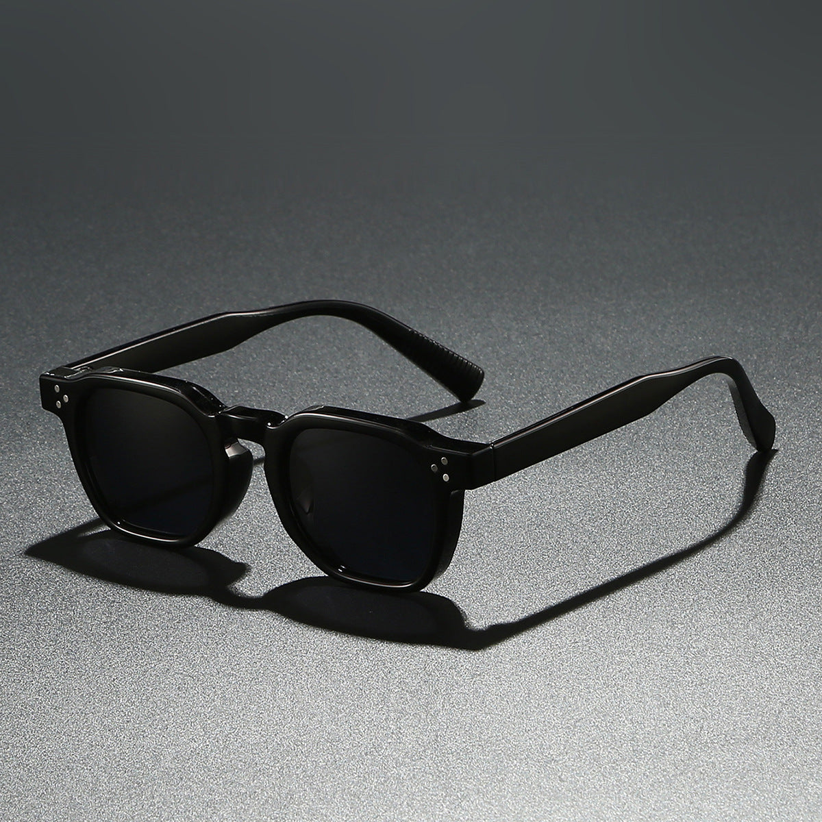 Damen Modische Sonnenbrille im innovativen Design Brehn