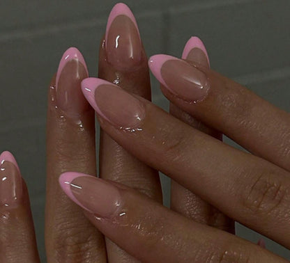 Luxus Kunstnagelspitzen mit elegantem französischen Design Brehn