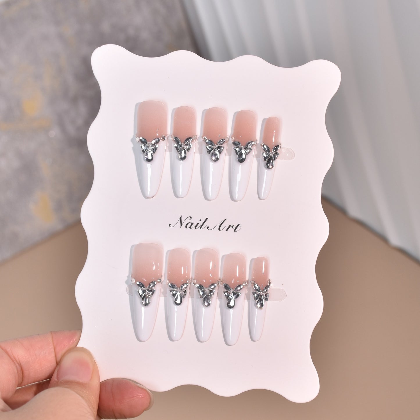 Glamouröse Stiletto Press-On Nagelset Brehn