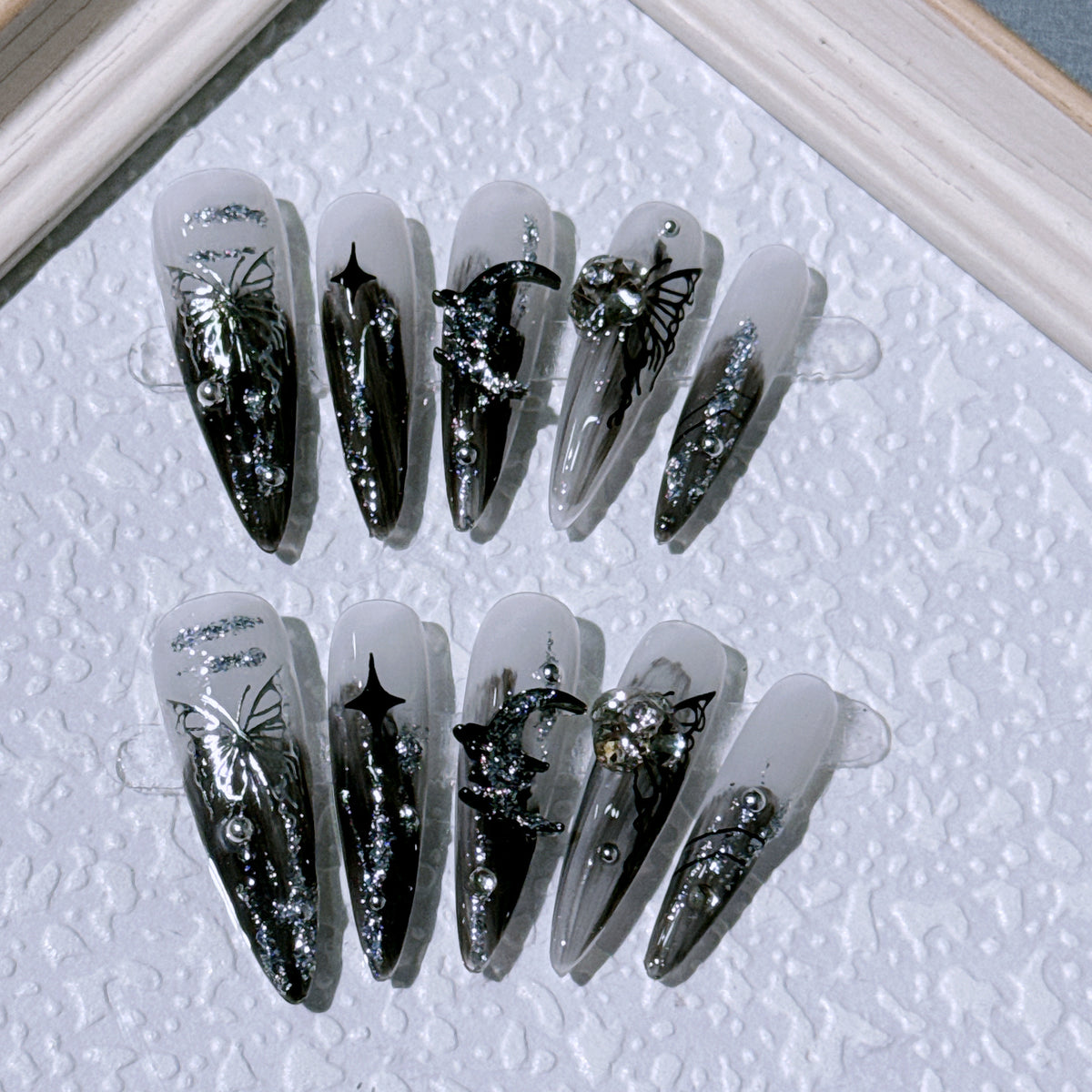 Elegante Druck-Nagelspitzen