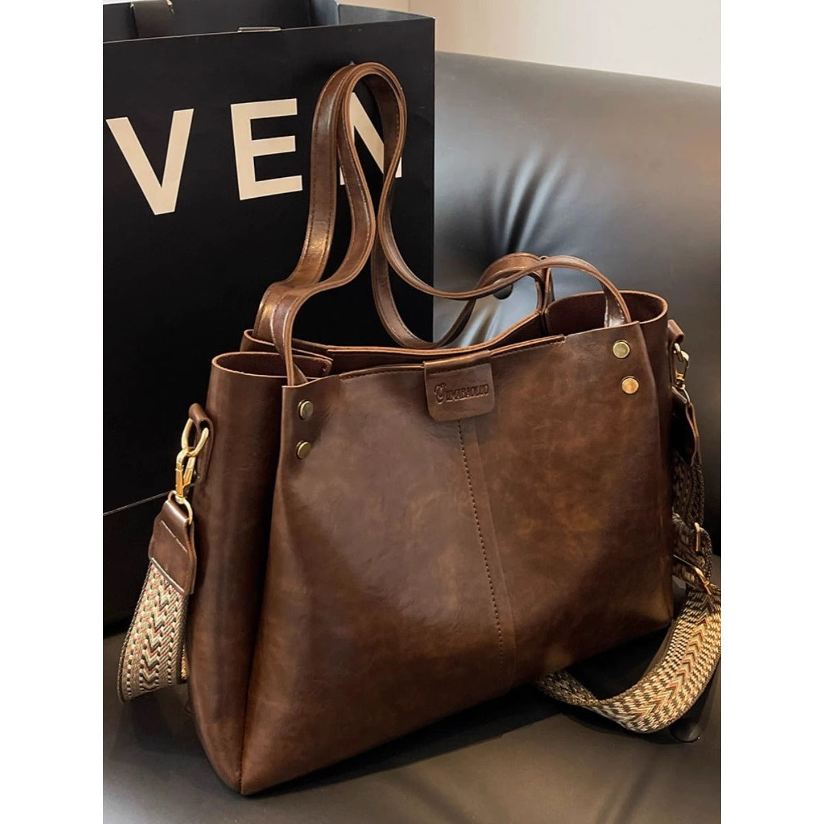 Stilvolle multifunktionale Handheld-Tasche Brehn