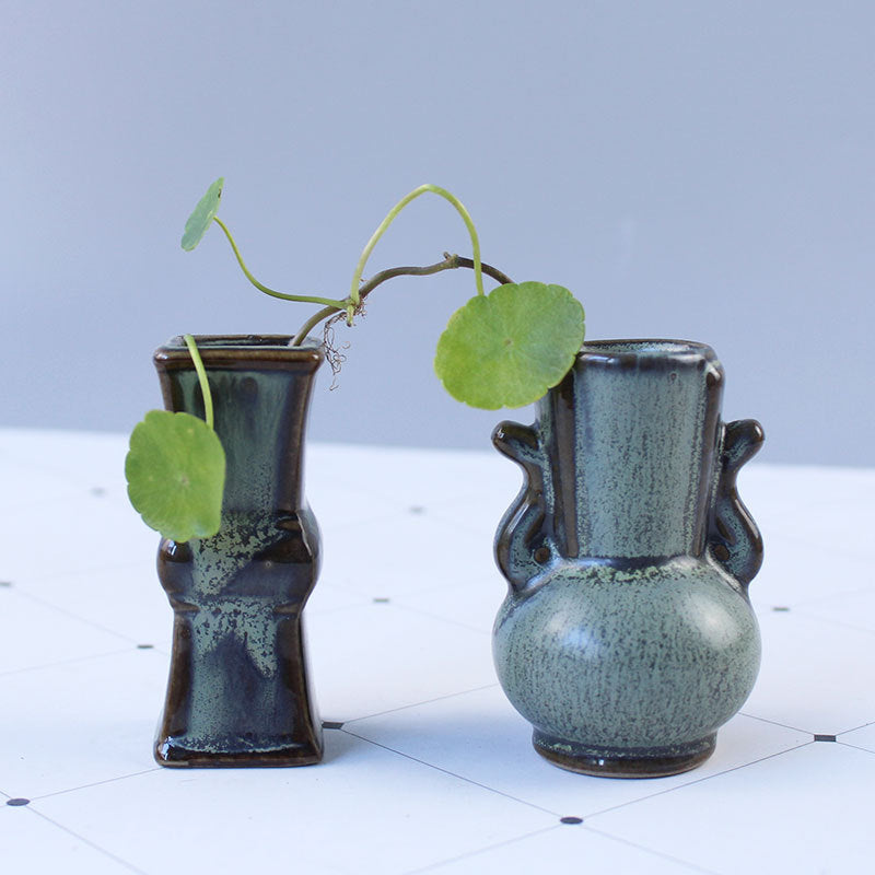Elegante Keramikvase mit kunstvollem Design Brehn