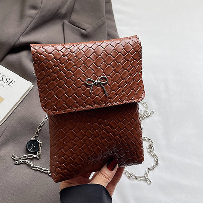 Texturierte Mini-Handtasche