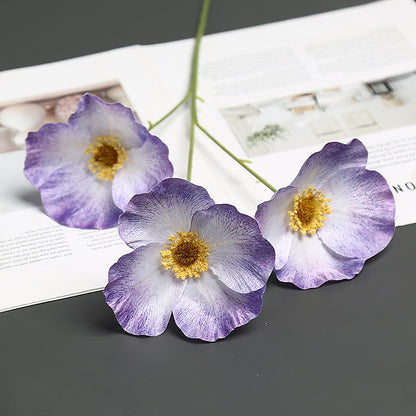 Realistische Seidenblumenstängel