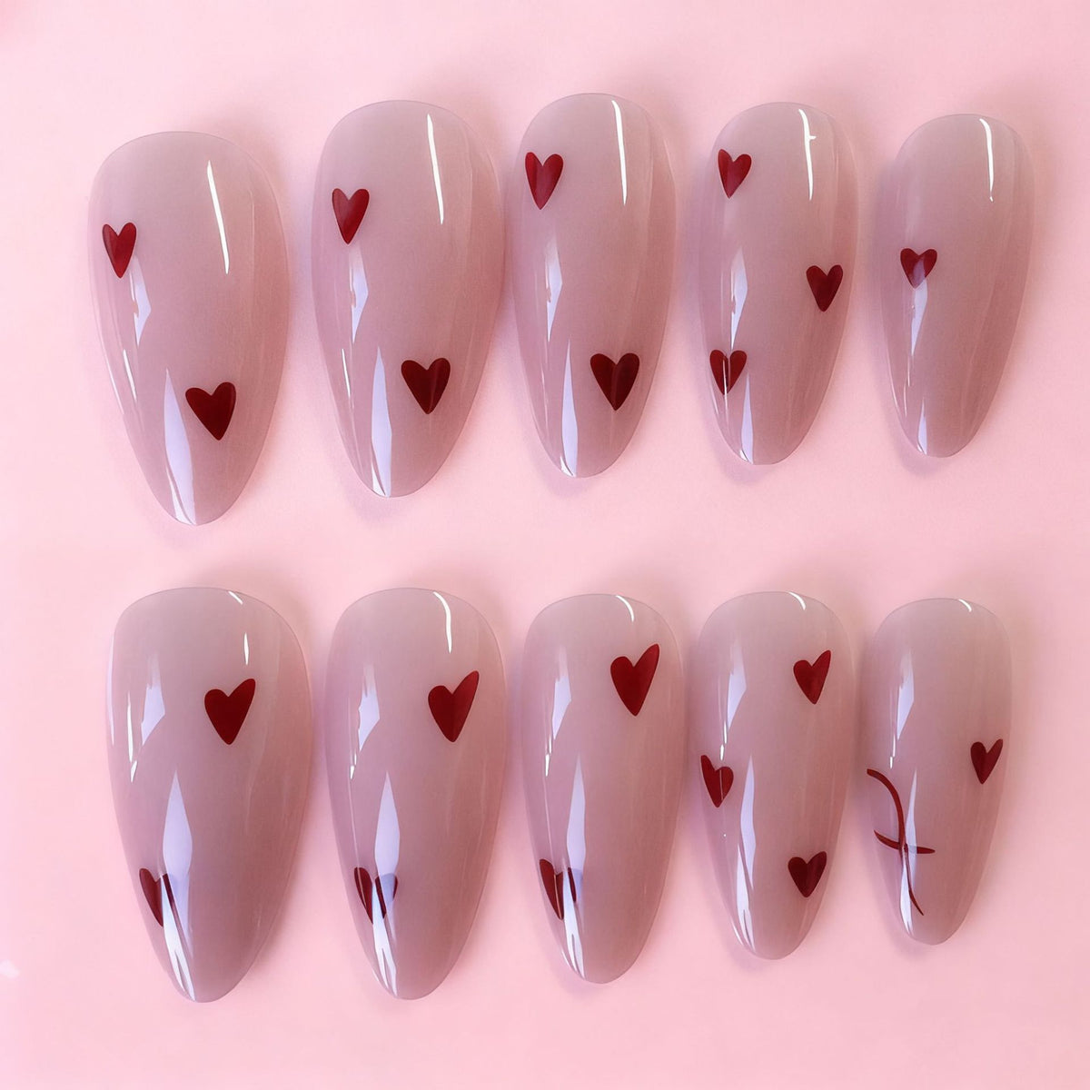 Heart-Attended Gel-Nagelverstärkungen Brehn