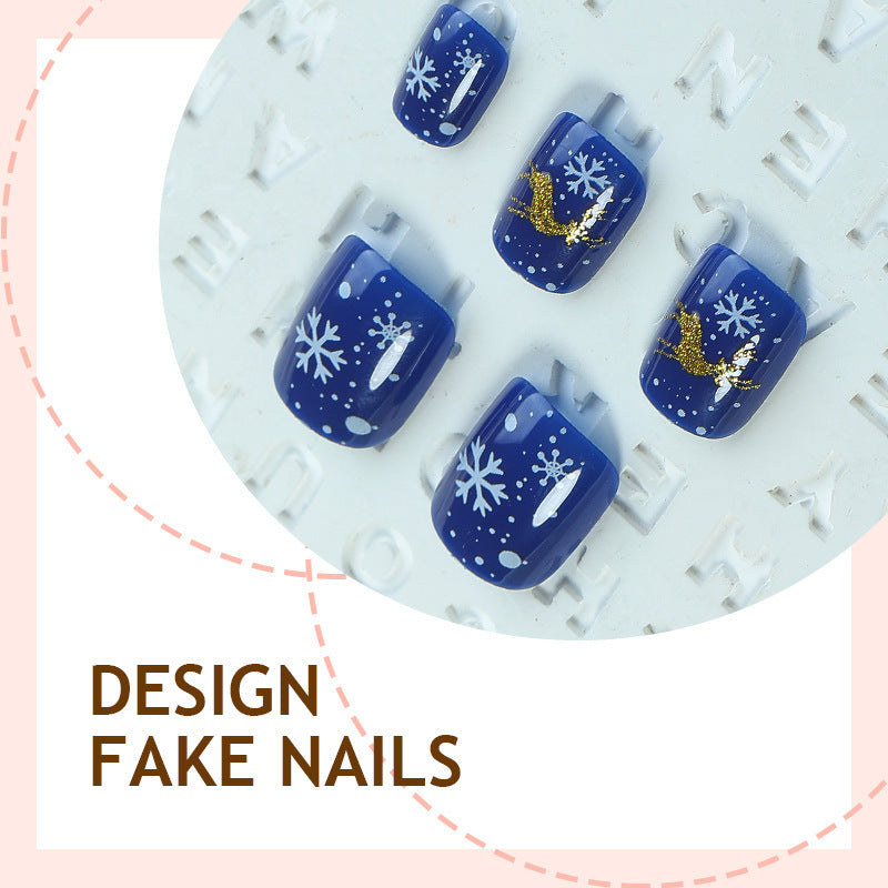 Kunstnagelset mit festlichem Schneeflocken-Design Brehn