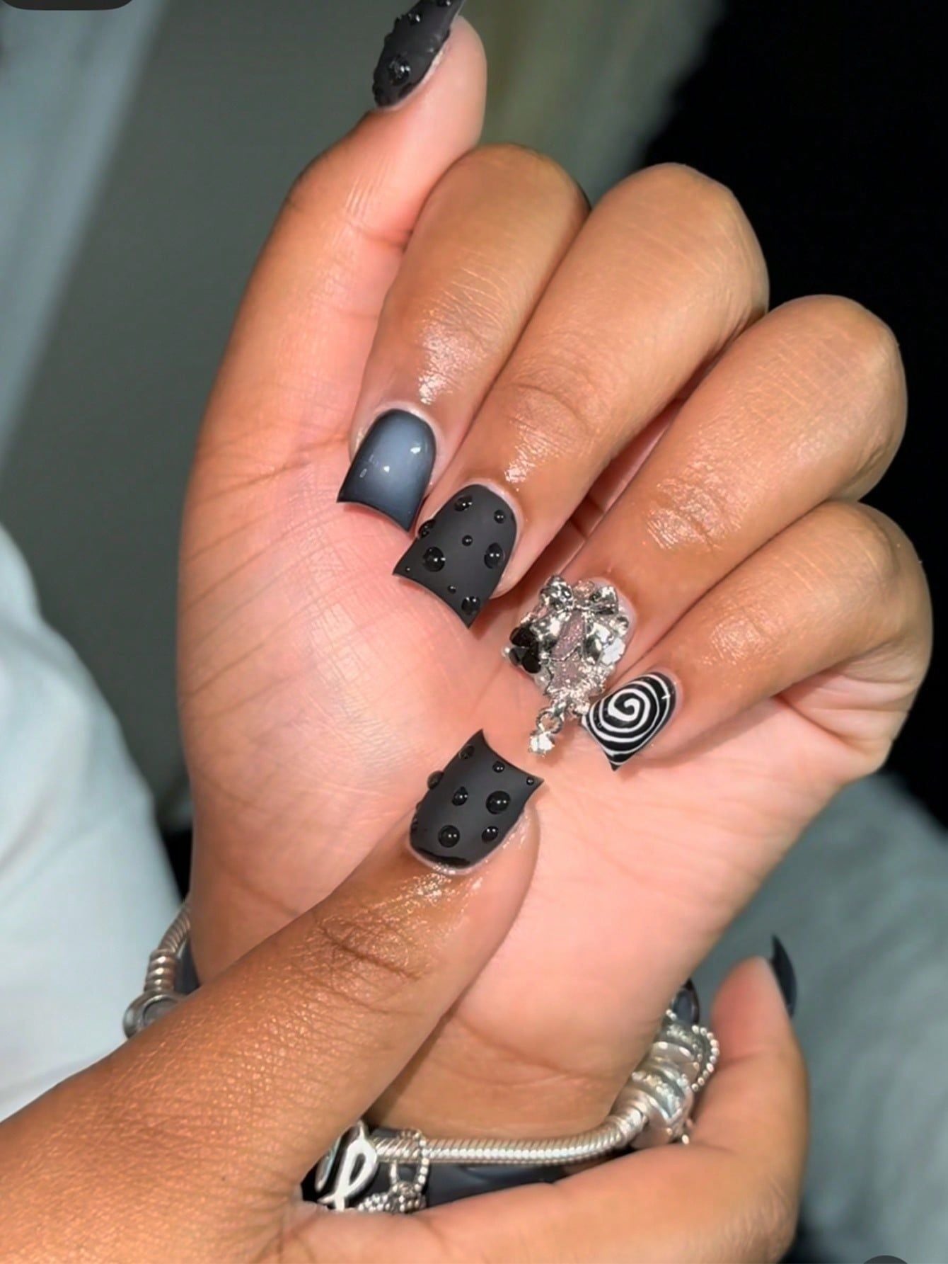 Künstlerisches 3D Texturiertes Nageldesign Brehn