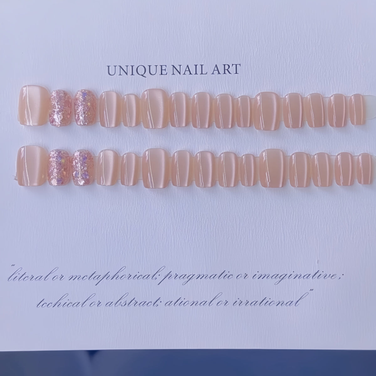 Künstlerisches Press-On Nagelset Brehn