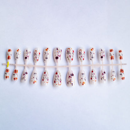 Künstlerisches Nageldesign