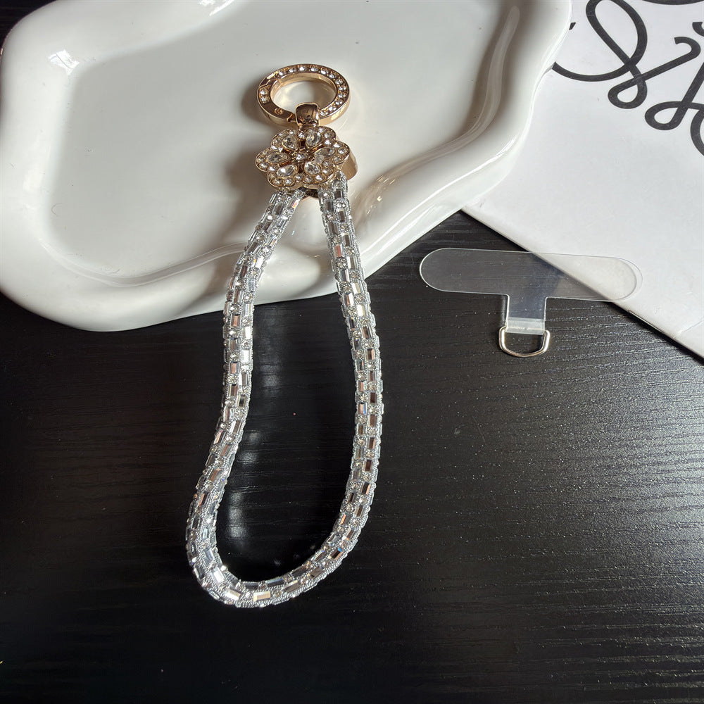 Eleganter Schlüsselanhängerhalter mit Kristallakzenten Brehn