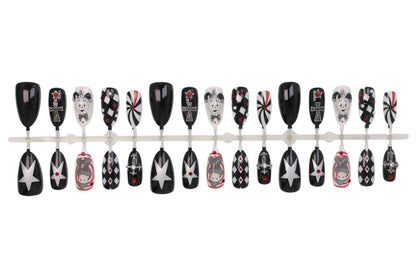 Kunstnagelset mit kreativen Halloween-Motiven und eleganten Akzenten Brehn