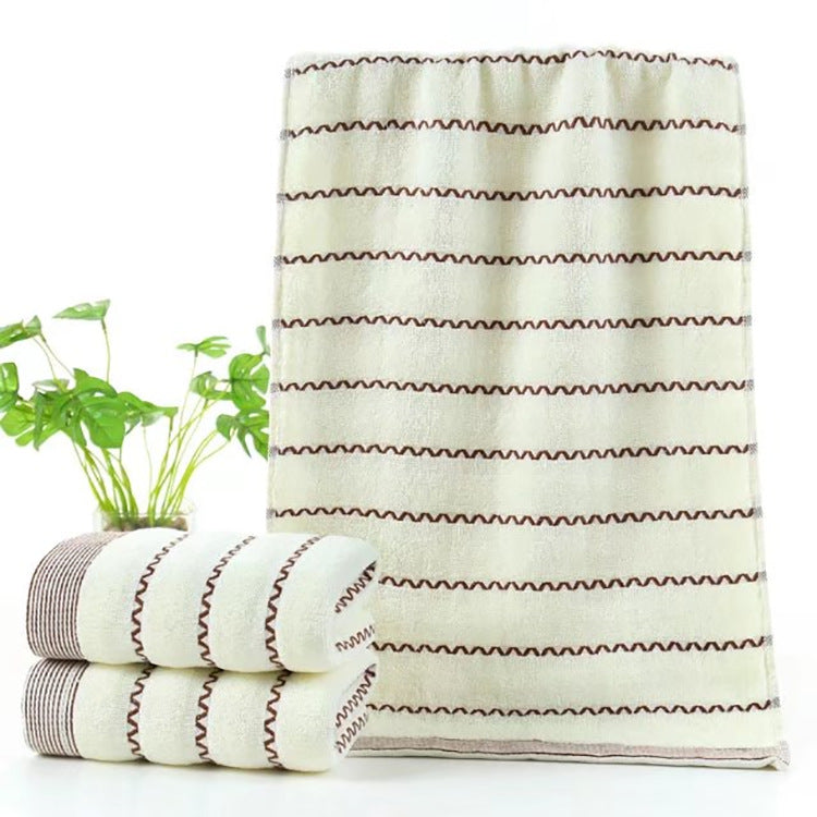 Pflegehandtuch Mit Stilvollem Streifenmuster Brehn