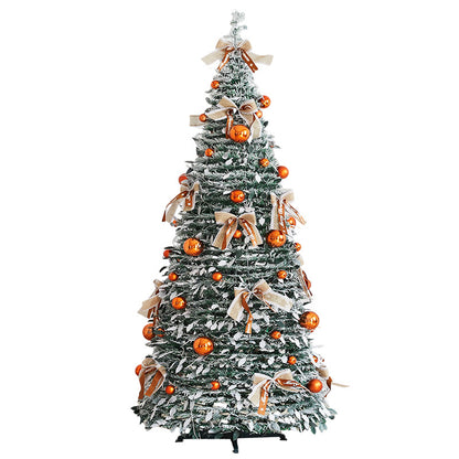 Künstlicher schneebedeckter Weihnachtsbaum