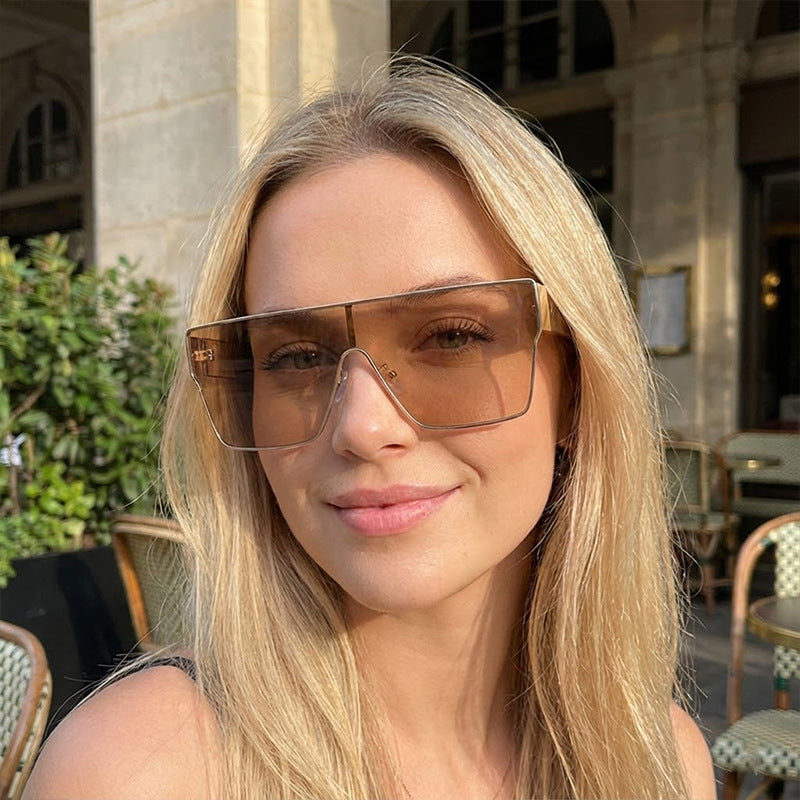Damen Modische visierartige Sonnenbrille mit innovativem Rahmen Brehn