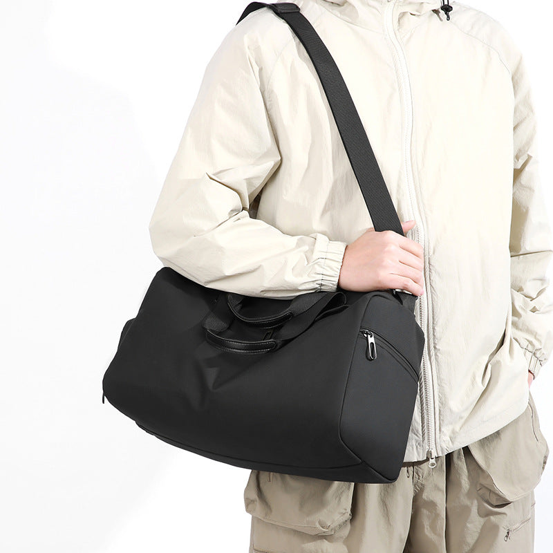 Vielseitige Reisetasche mit verstellbaren Riemen Brehn