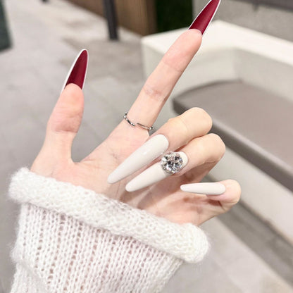 Kunstnägel mit Elegantem Glitzer-Akzent Brehn