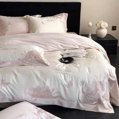 Luxuriöses Satin-Bettwäsche-Set mit zarten Rosen- und Schmetterlingsstickereien