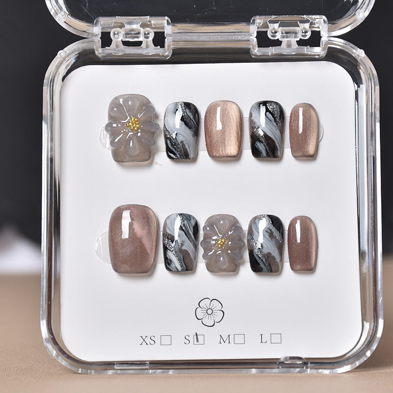 Dekorativer Floral Press-On Nagelset Brehn