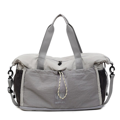 Vielseitige leichte Reisetasche