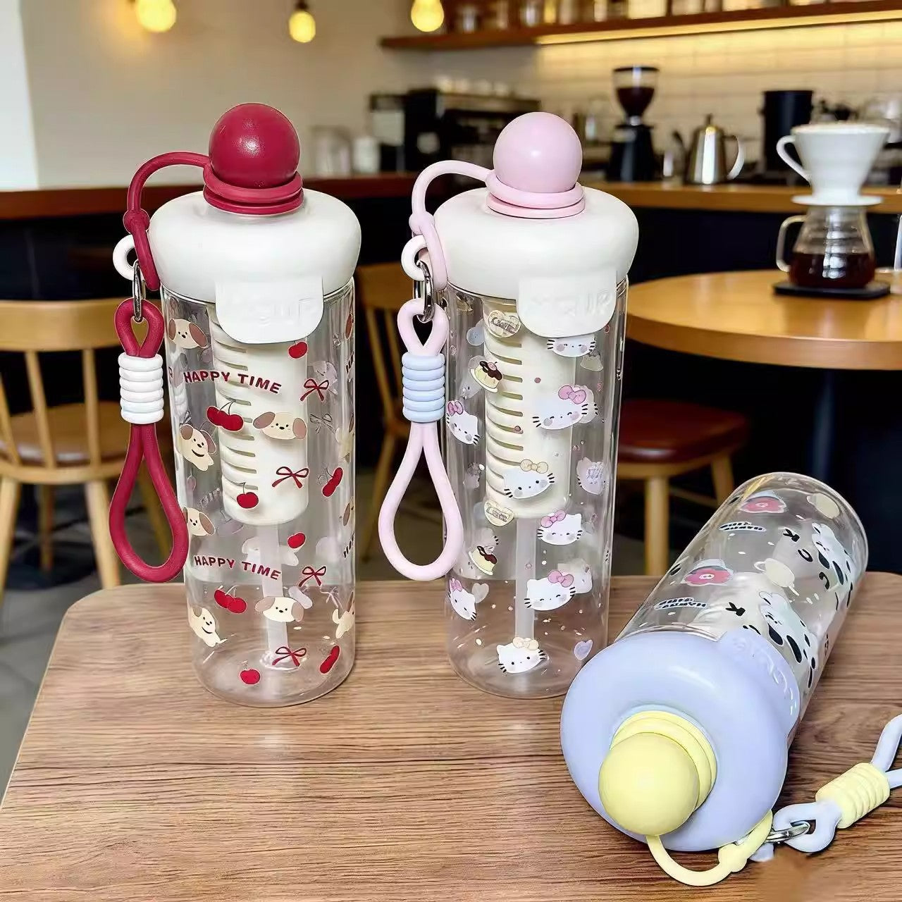 Damen Wasserflasche mit fröhlichem Motiv und praktischem Tragegriff Brehn