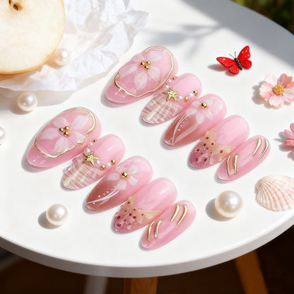 Künstlerisches Press-On-Nageldesign Brehn