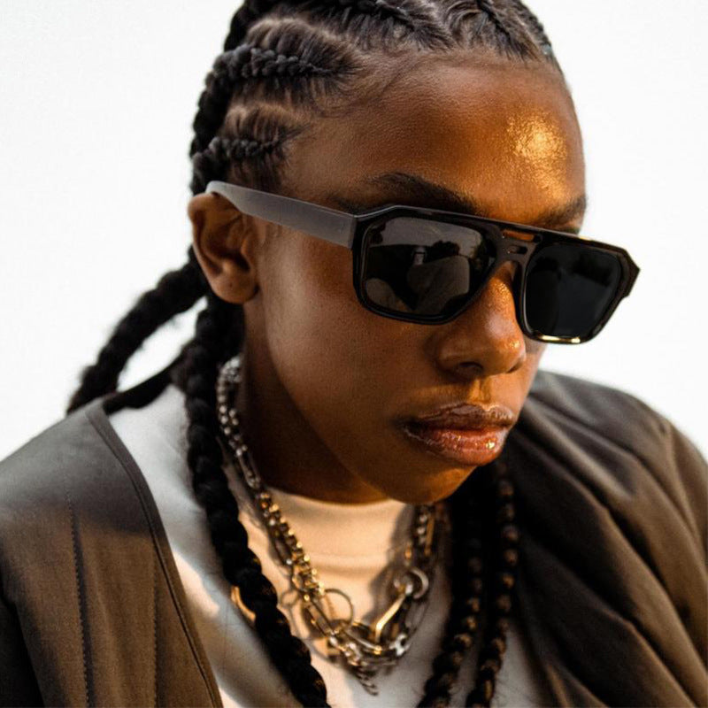Damen Modische Sonnenbrille mit kantigem Design und UV-Schutz Brehn