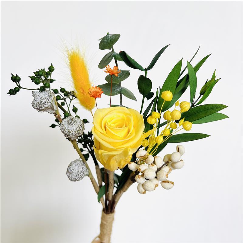 Getrocknete botanische Blumenarrangement