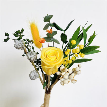 Getrocknete botanische Blumenarrangement