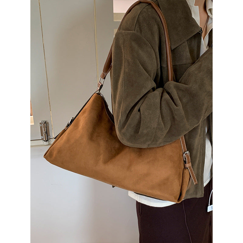 Elegante Wildleder Hobo-Handtasche