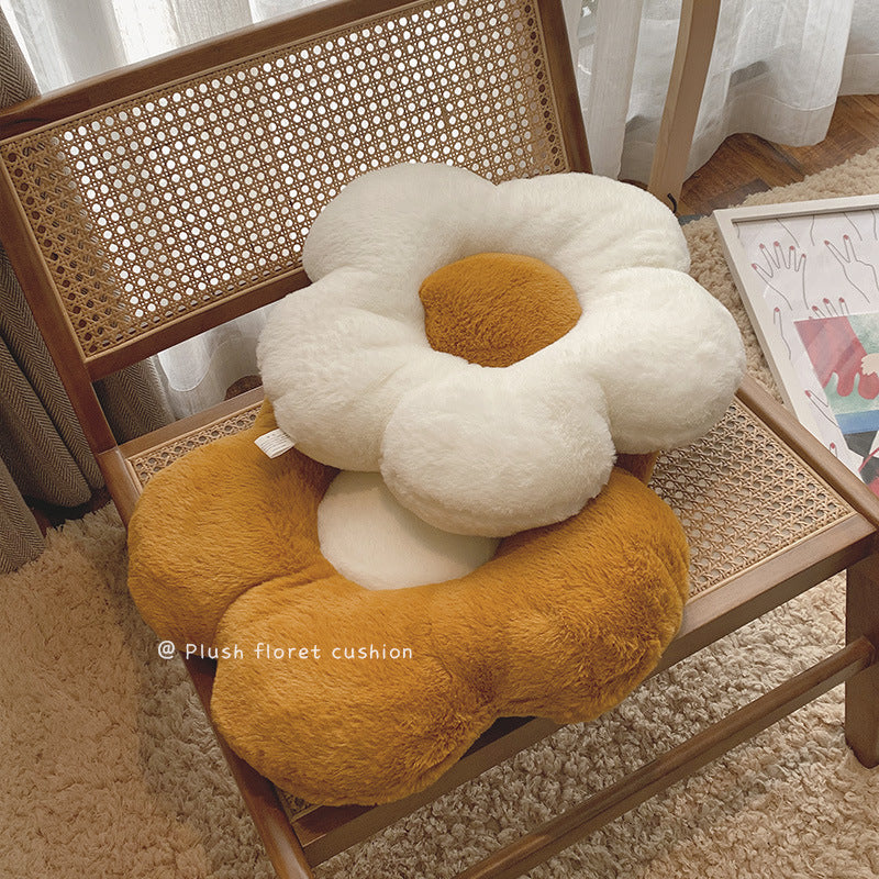 Blütenförmiges Plüsch-Sitz- und Dekokissen aus weichem Teddyfleece Brehn