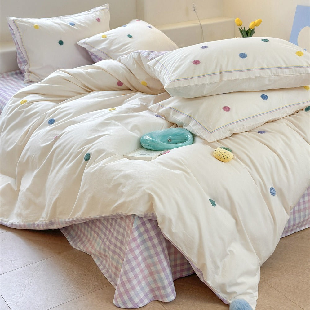 Bestickte Pastell-Punkt reversible Betthüllen-Set mit Pom-Pom-Ecken