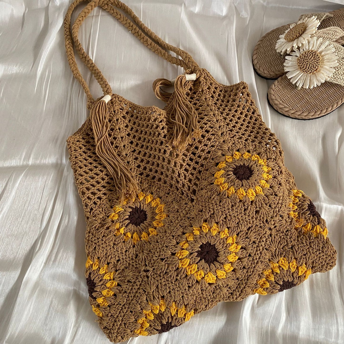 Handgeknüpfte Freizeit-Tasche mit Blumenmuster Brehn