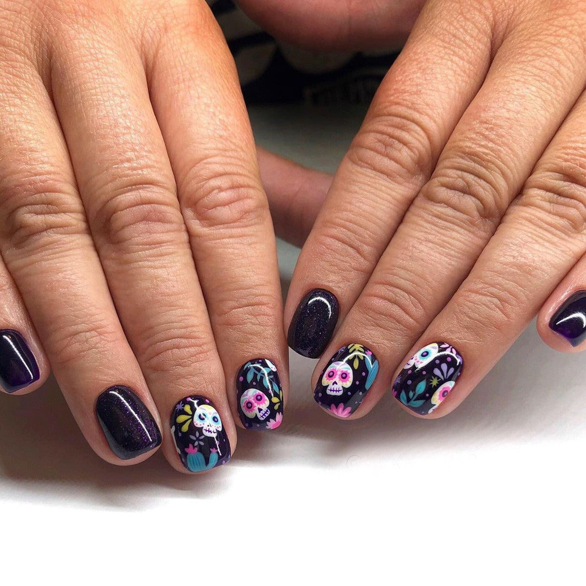 Urlaubs-Themen Press-On Nail Art Brehn