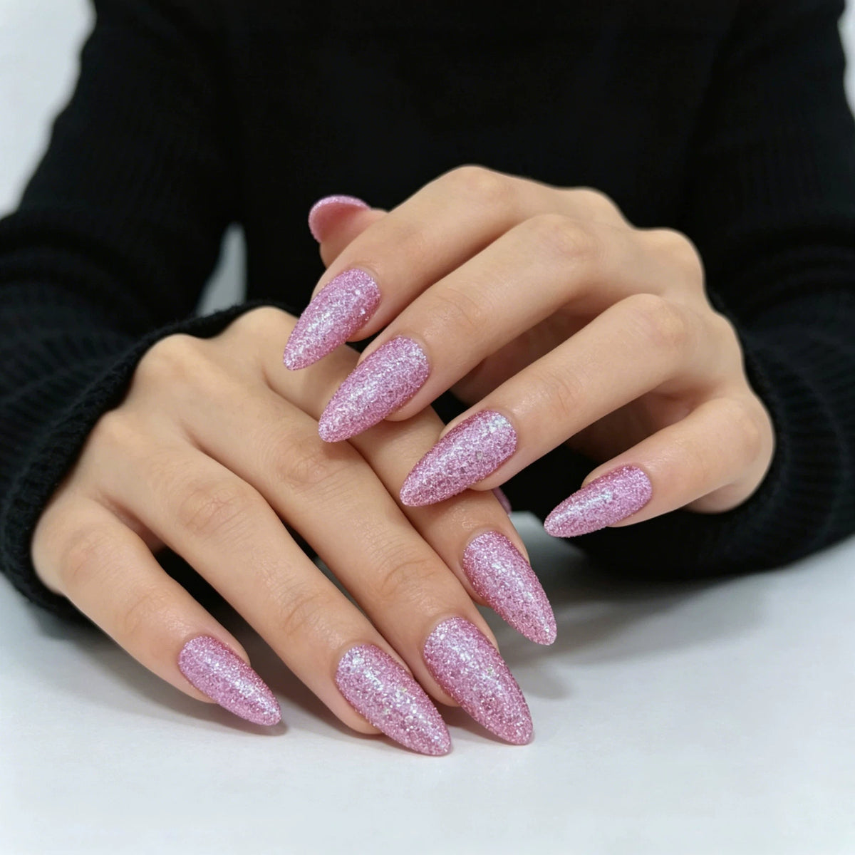 Glamouröse Glitzernde Stiletto-Nagelverstärkungen Brehn