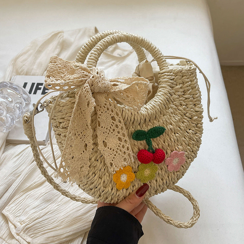 Handgefertigte Blumenakzent-Stroh-Handtasche