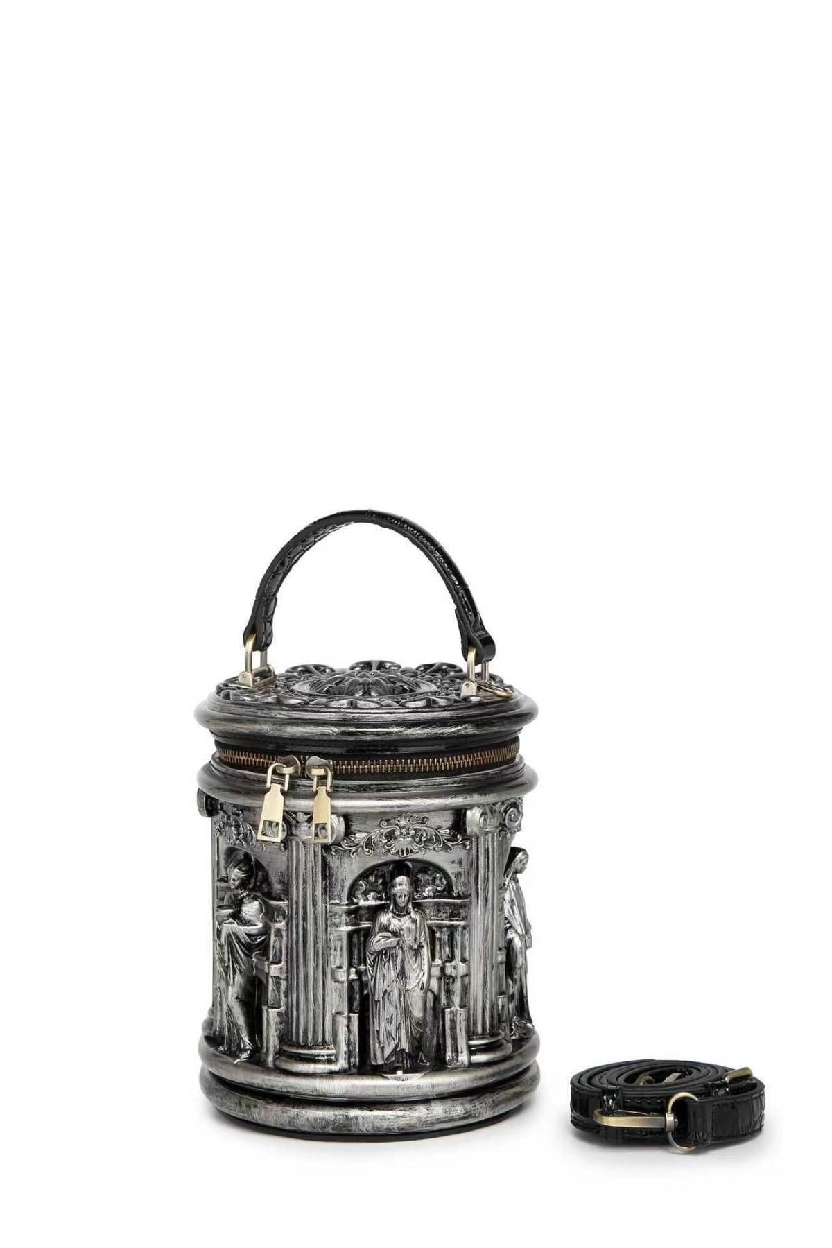Skulpturaler Henkel-Eimer-Tasche