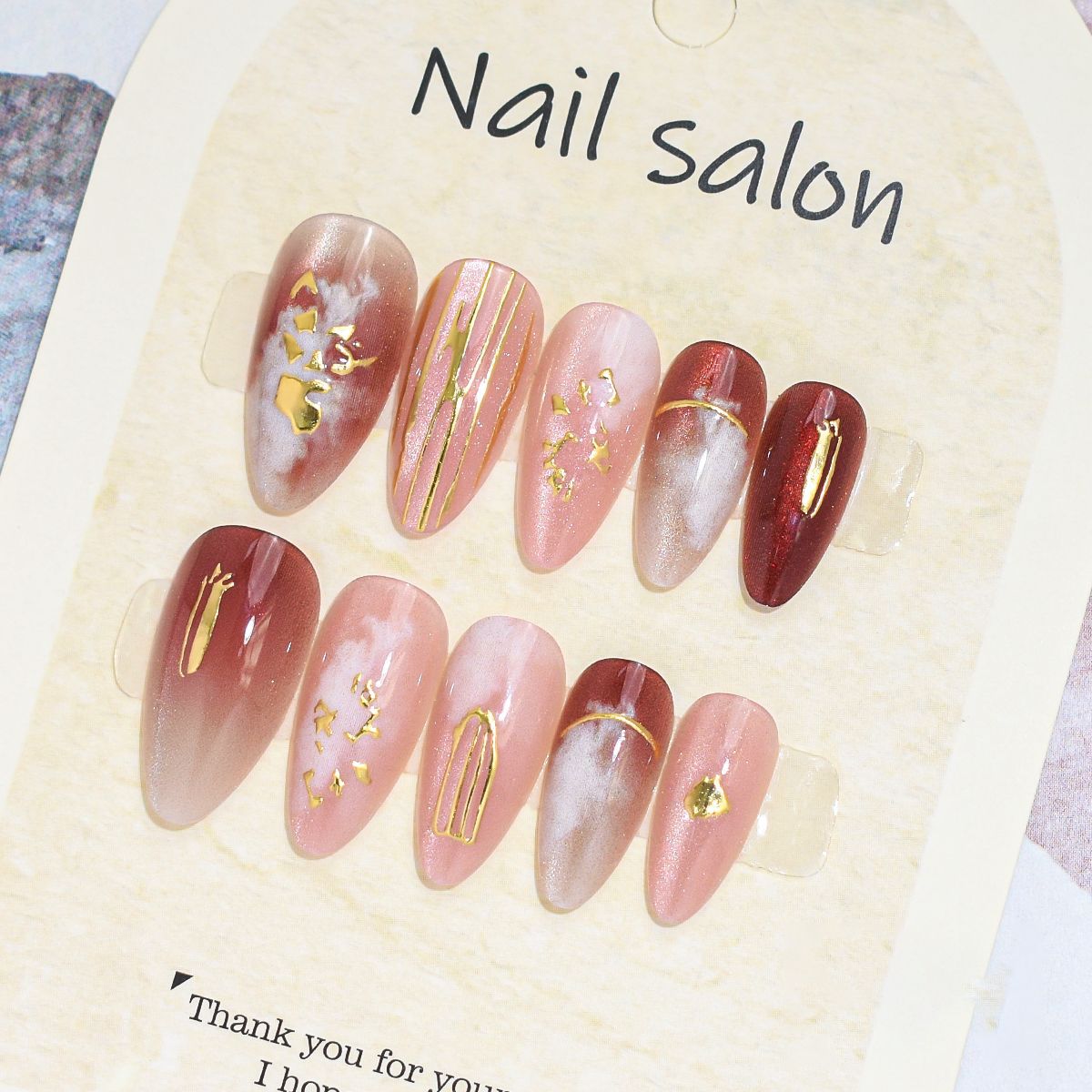 Elegantes Press-On Nagelkunst-Set Brehn